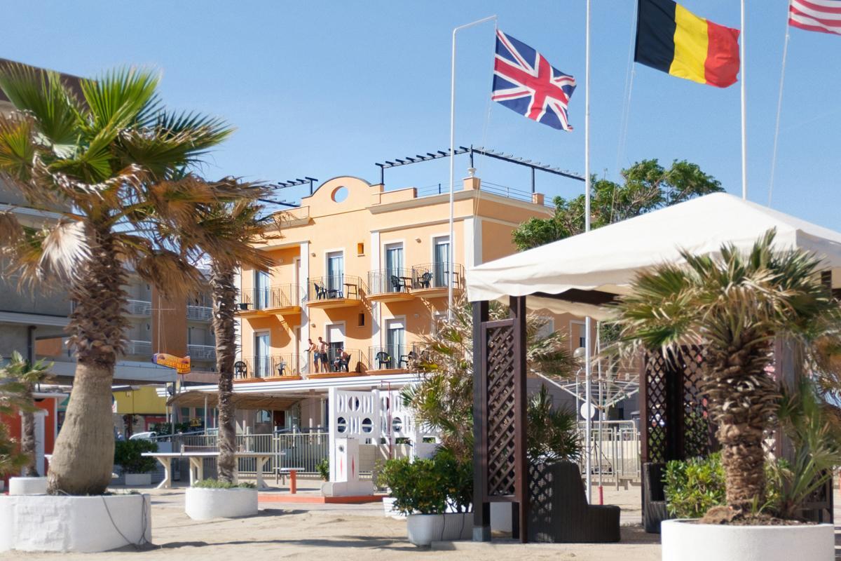 Hotel Holiday Beach Viserbella di Rimini